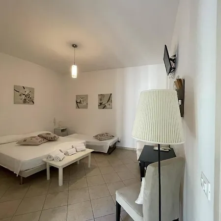 Book And Bed 3* Maglie