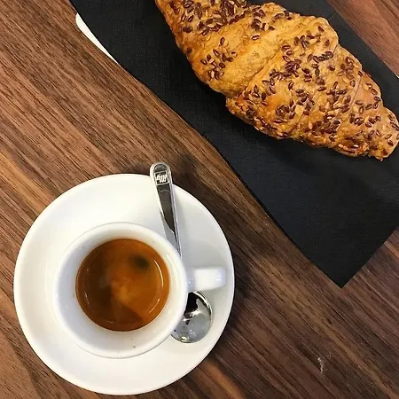 Book And Bed 3* Maglie